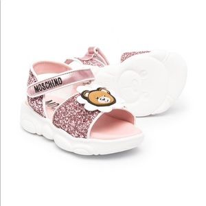 Moschino sandals size 4 toddler.
